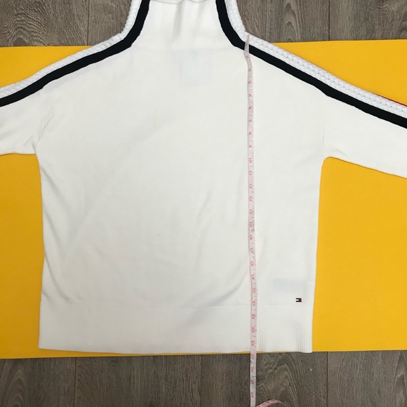 NWT RELAXED FIT MOCKNECK SWEATER - Picture 14 of 16